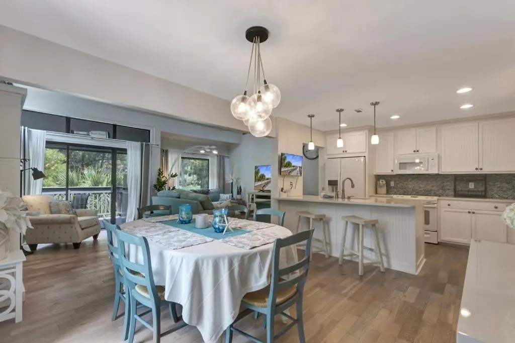 Apartment Turtles And Tails Pd Turnberry Village Condo Hilton Head Island